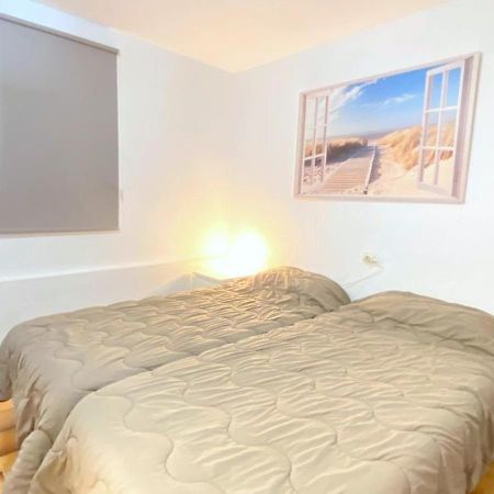 Verones 1B Roses Dış mekan fotoğraf