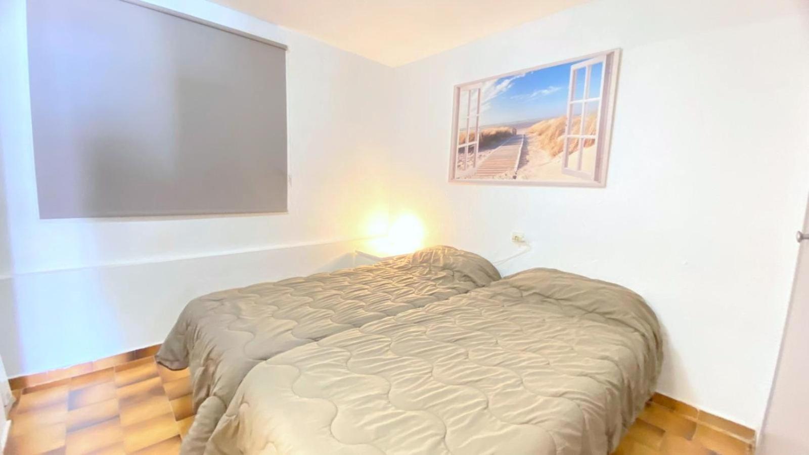Verones 1B Roses Dış mekan fotoğraf