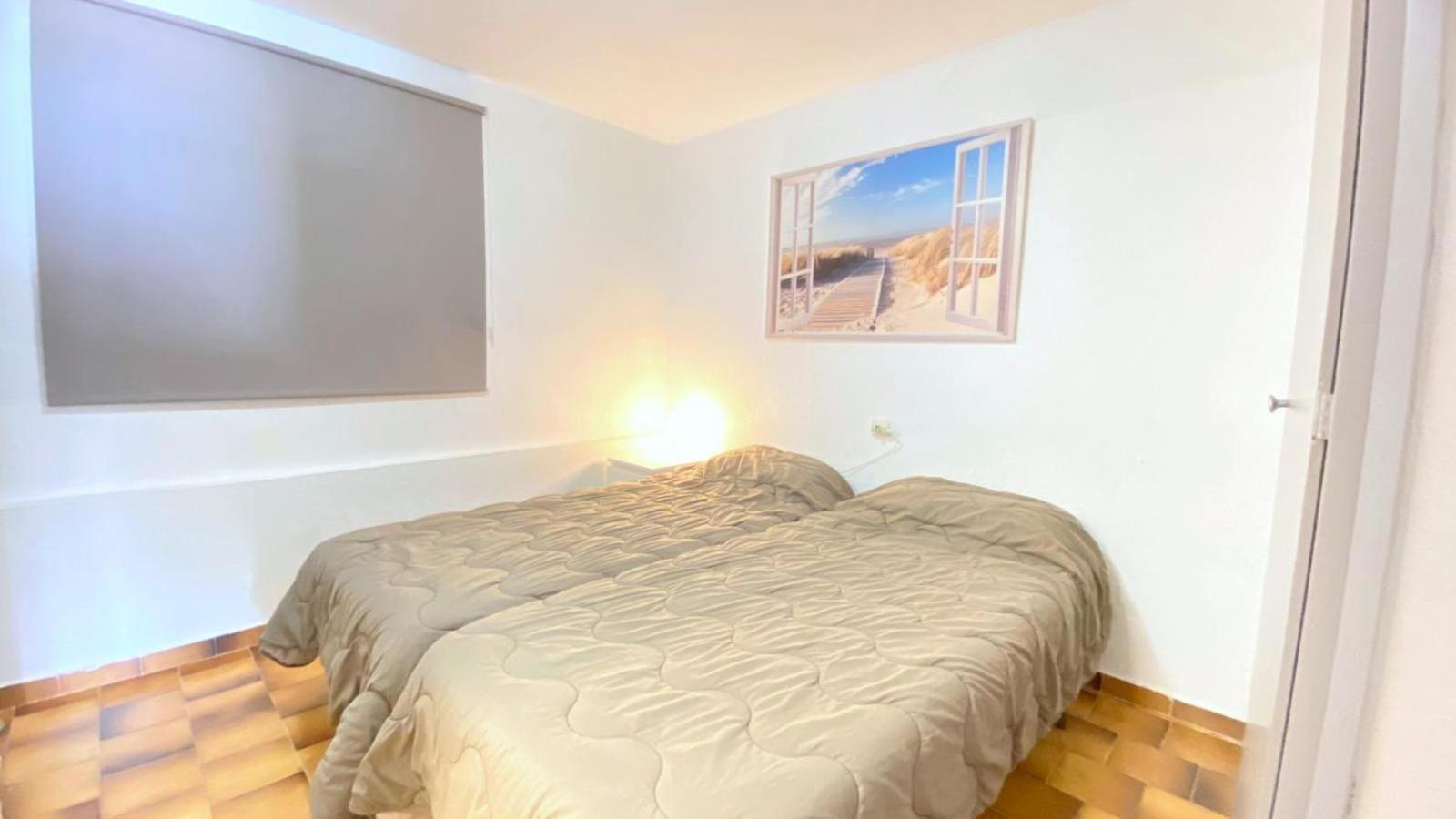 Verones 1B Roses Dış mekan fotoğraf