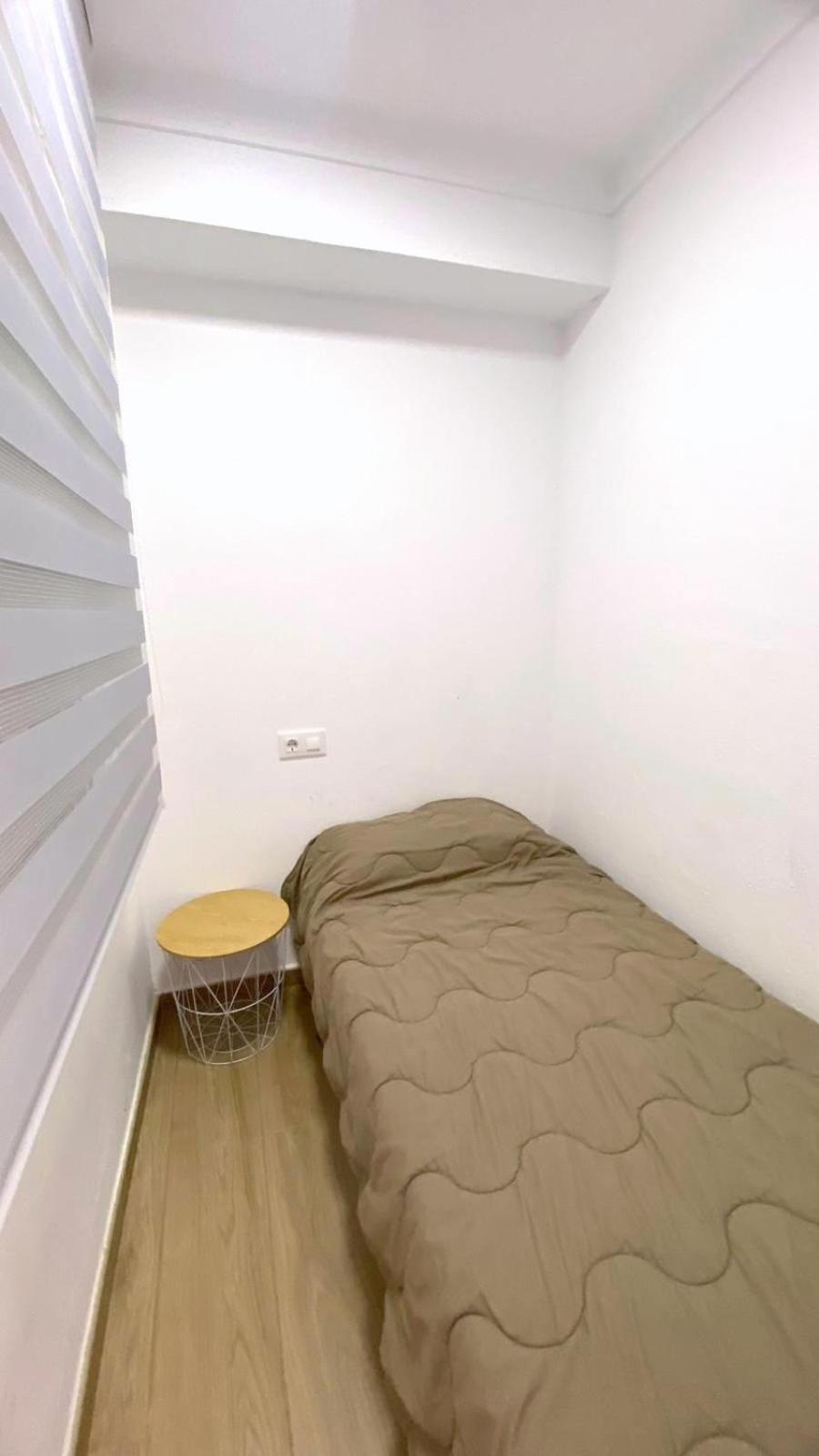 Verones 1B Roses Dış mekan fotoğraf